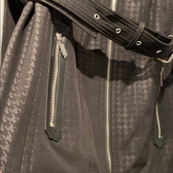 NEW Michael Kors Women’s Water Resistant Jacket - Picture 5 of 13